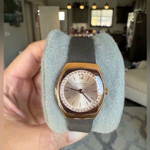 New Skagen Women’s Watch Rose Gold With Crystals & Grey Leather Adjustable Strap